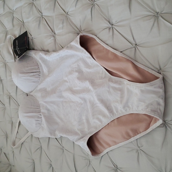 NWT Newport News one piece swimsuit. Size 8 Tall - Picture 1 of 7